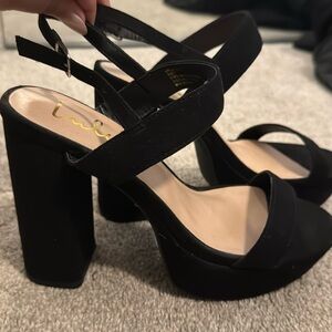 Black suede Lulus platform heel